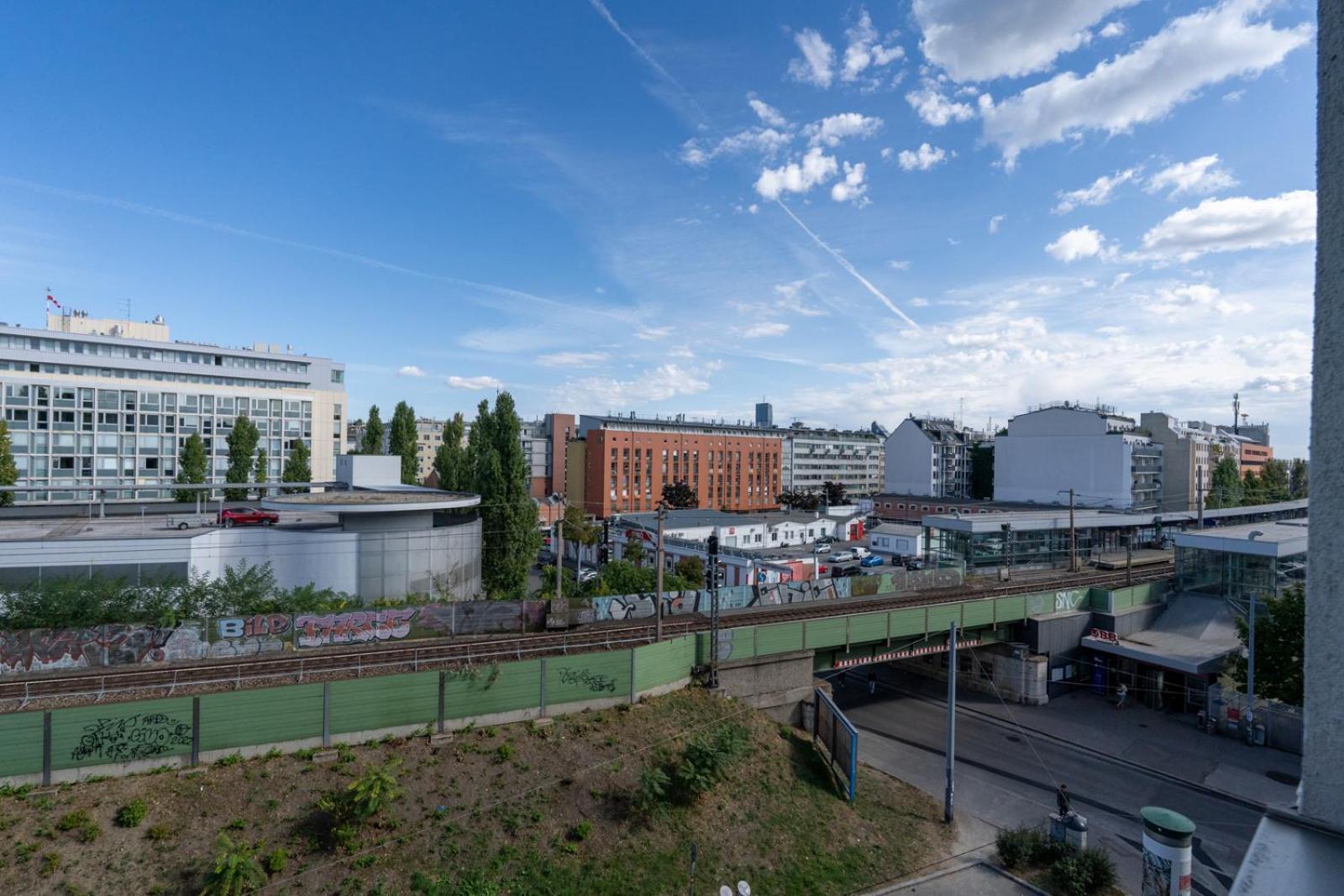 Two Bedrooms - 85 Squaremeters - 4 Min To U6 Dresdner Str 维也纳 外观 照片